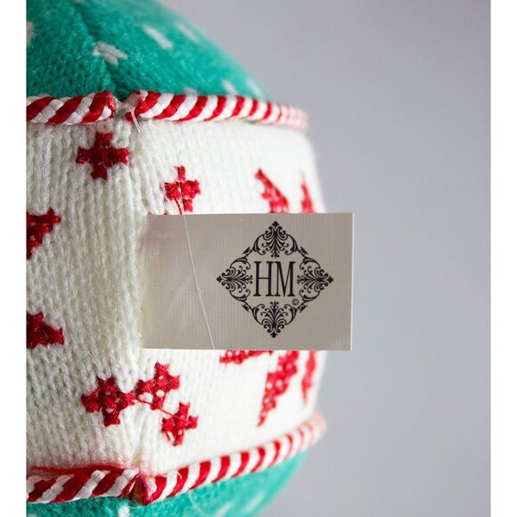 HM Extra Large Knit Ball Ornament Snowflakes Wood Buttons 5.5in High - Picture 3 of 5